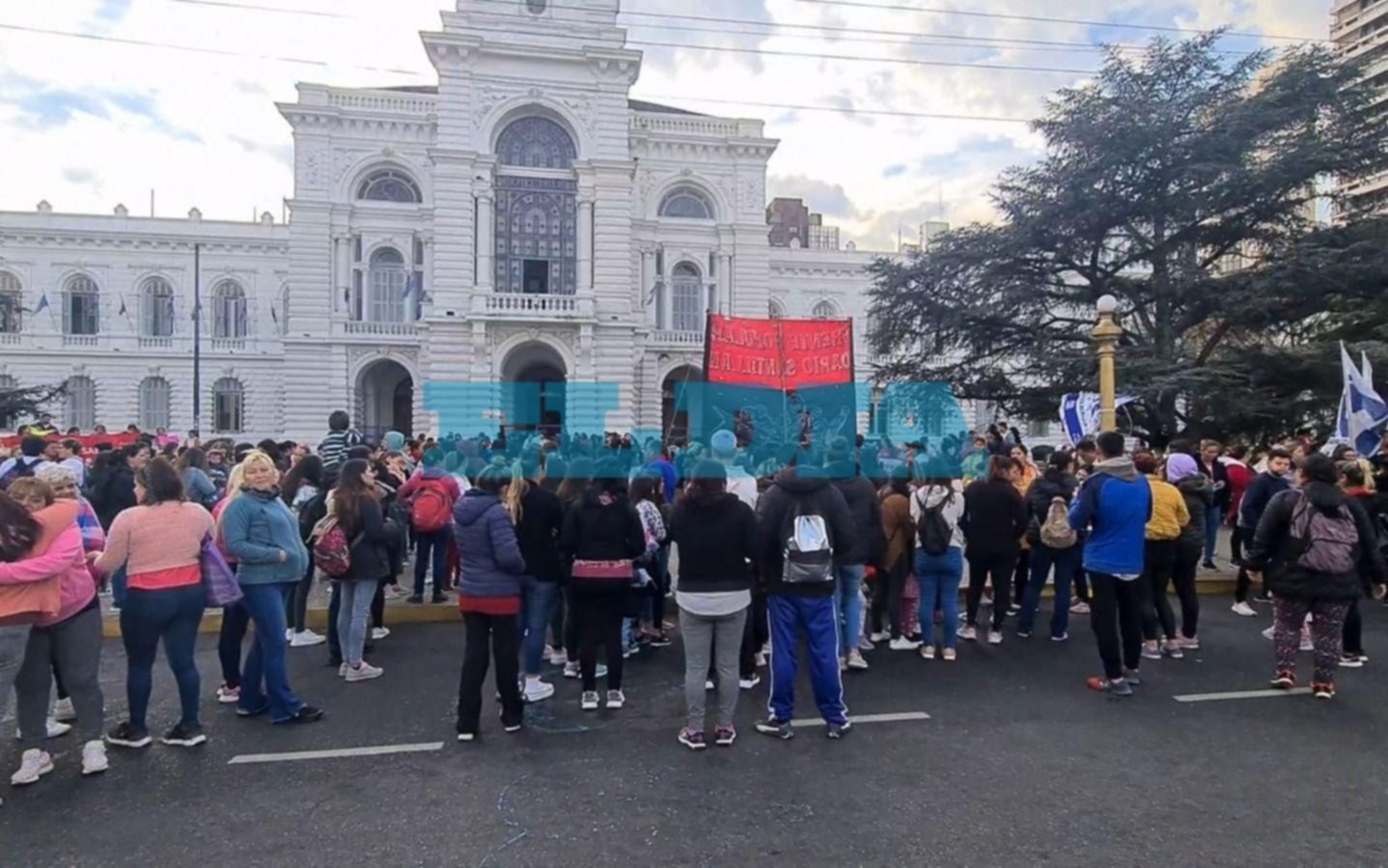 Caos en el centro de La Plata por una protesta y en CABA, jornada nacional piquetera: el mapa de los cortes