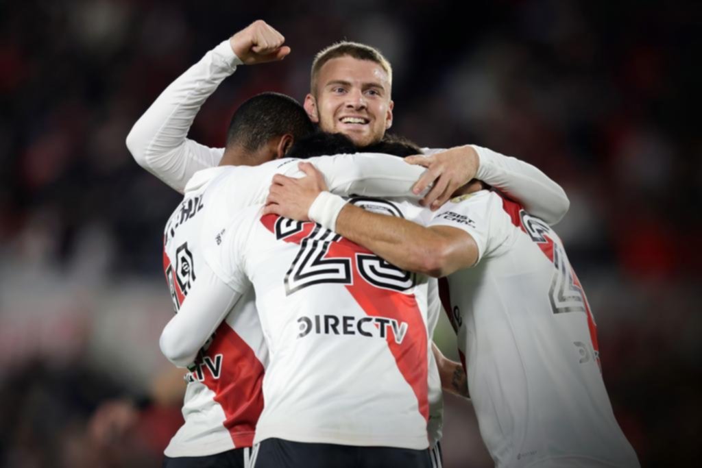 River quiere borrar su mal paso en Barracas y recuperar el camino hacia el título