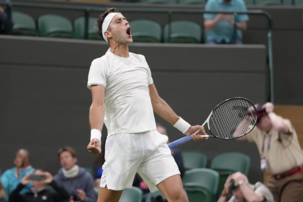 Para Etcheverry, la actitud no se negocia: remontó un partidazo y va por más en Wimbledon
