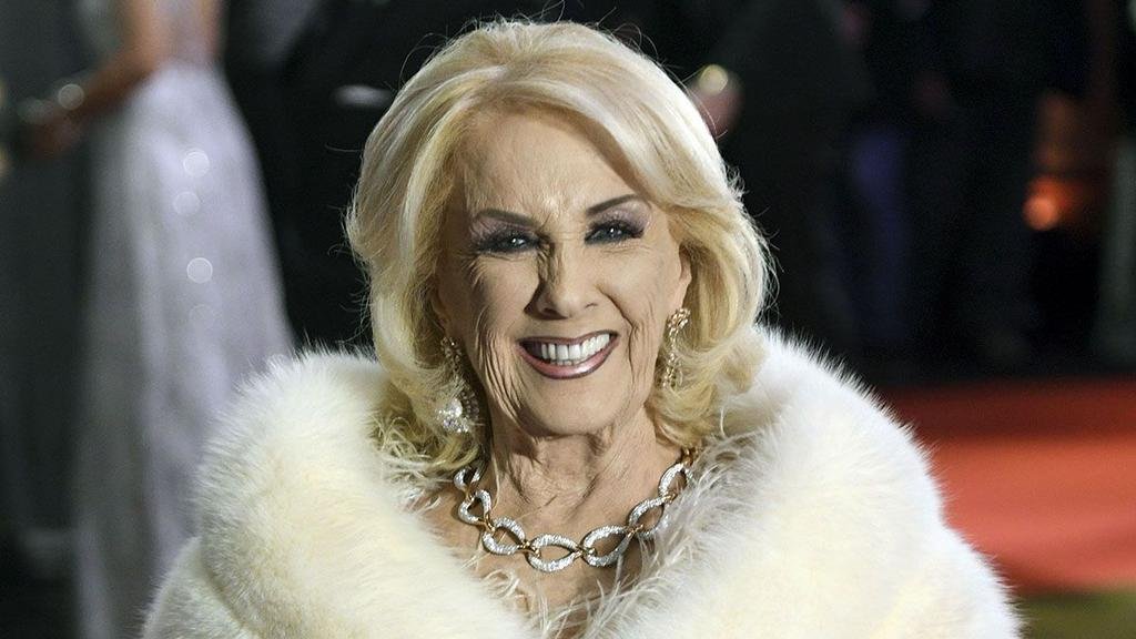 “Me encanta que me disputen”: Mirtha también fue tentada por Telefé