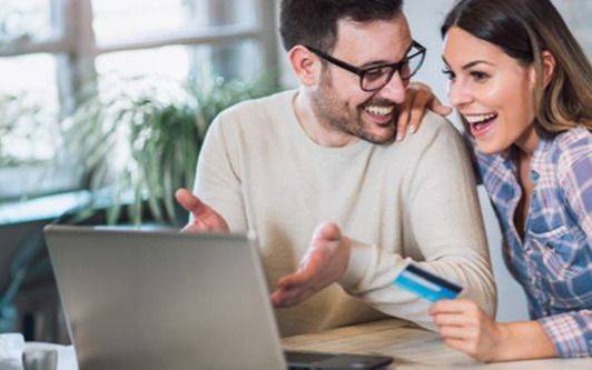 Descuentos para vacaciones de invierno y Día del Niño, y 24 cuotas sin interés: promos de un banco oficial