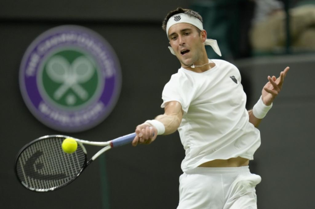 Tomy Etcheverry buscará dar otro paso en el césped de Wimbledon ante Wawrinka