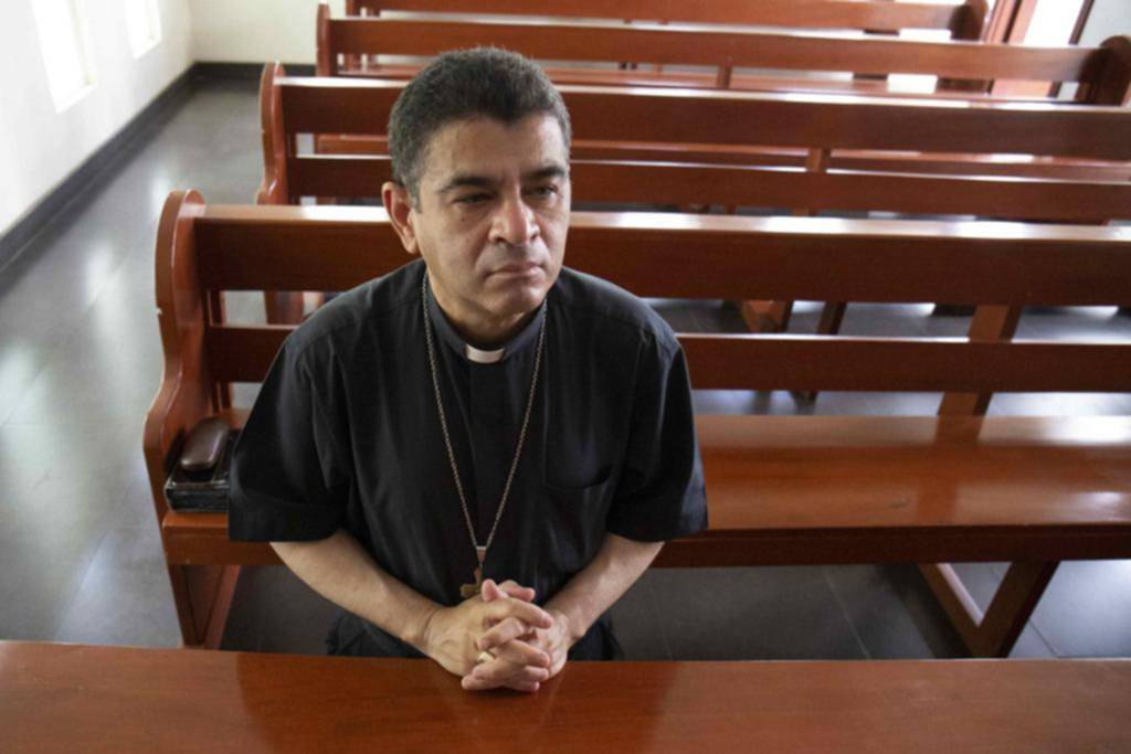 Devuelven a la cárcel en Nicaragua a un obispo que se negó a exiliarse