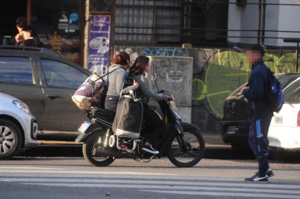 Viajes, también en moto: extienden las App de la polémica