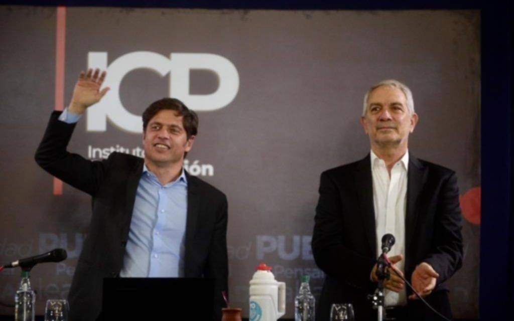 Julio Alak lanza su precandidatura a intendente de La Plata en un acto con Axel Kicillof