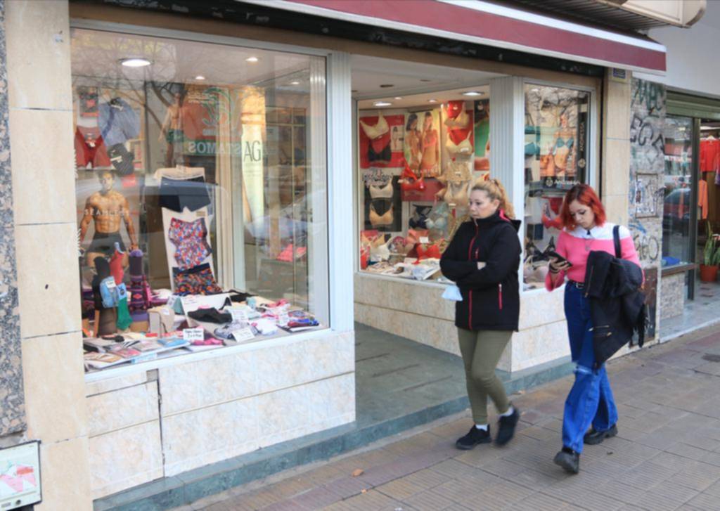 Un “sale” retrasado: el comercio de La Plata espera el aguinaldo
