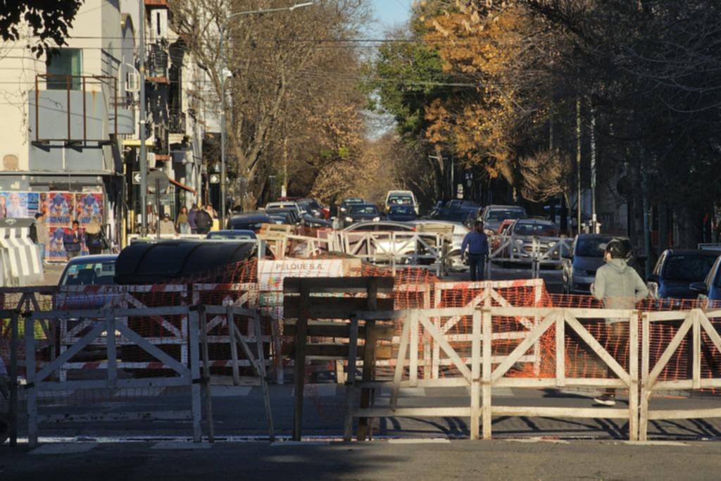 El mapa de las obras de asfalto en La Plata que generan caos de tránsito: qué calles evitar