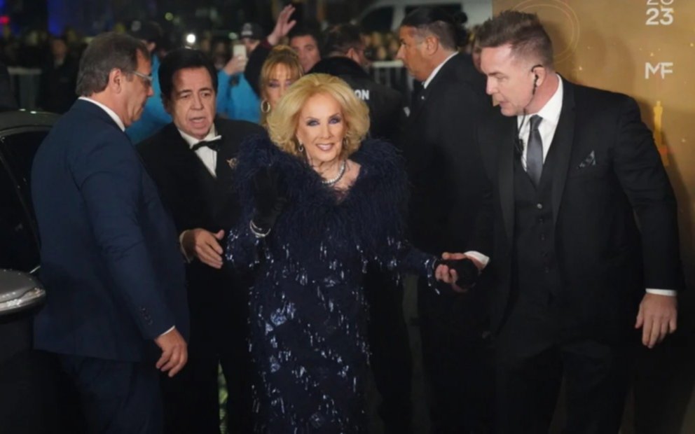Martín Fierro 2023: Mirtha Legrand y Susana Giménez presentes en la gran ceremonia