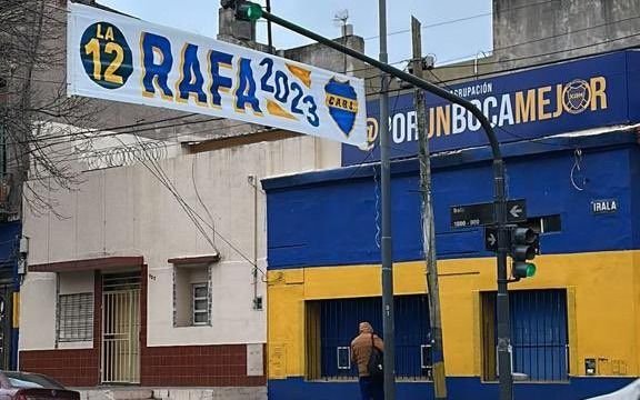 La Boca amaneció con pasacalles de "Rafa 2023", en relación a la posible candidatura de Di Zeo para ser presidente