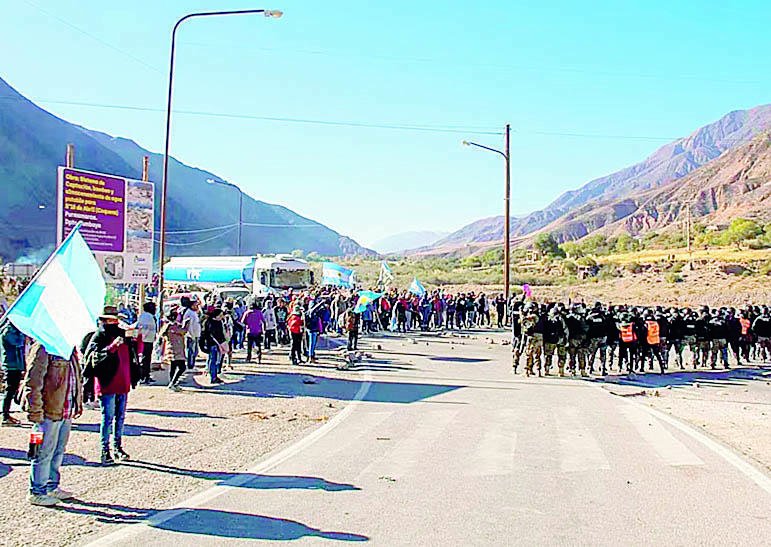 Jujuy: murió una mujer en medio de un piquete
