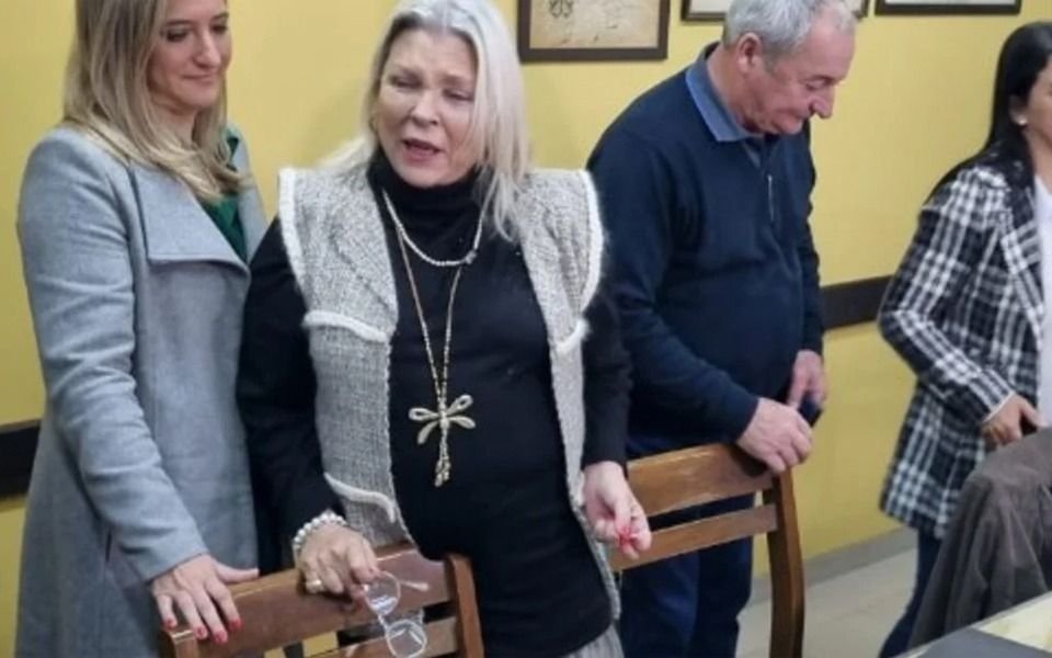 "Accidente isquémico": qué dice el parte médico de Elisa Carrió, tras descompensarse en Santa Fe