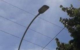 Renovado reclamo por una luminaria pública en una cuadra de Gonnet