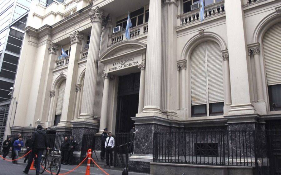 Dólar blue hoy y dólar hoy: el paralelo trepó hasta los $522 este viernes 14 de julio y en la semana acumula $30