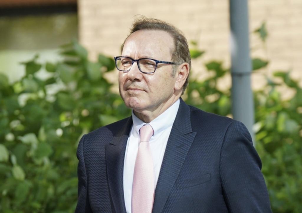 “Pelotudeces absolutas”: picante cruce entre Spacey y la fiscal en el juicio