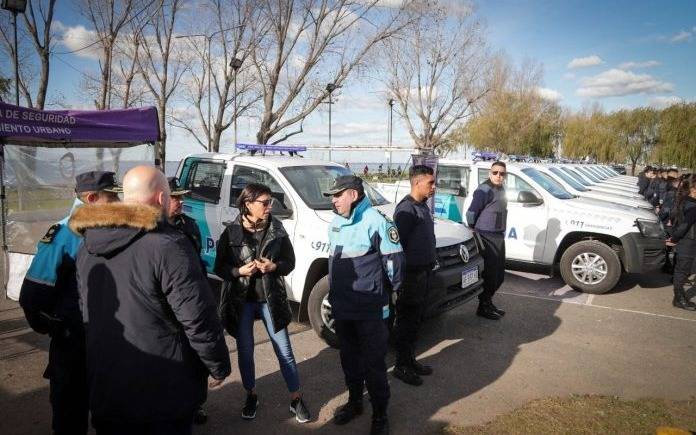 Inauguran destacamento policial en ribera de Quilmes