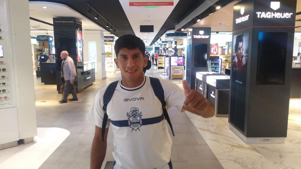 Gimnasia: Leonardo Morales no está lesionado y podrá jugar el lunes en Córdoba