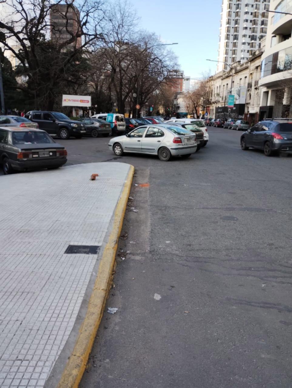 Ni en vacaciones afloja el mal estacionamiento
