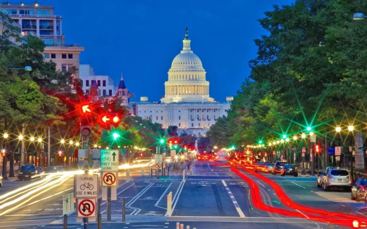 Partió la delegación negociadora a Washington: los cálculos del mercado y las críticas de Cristina a Christine