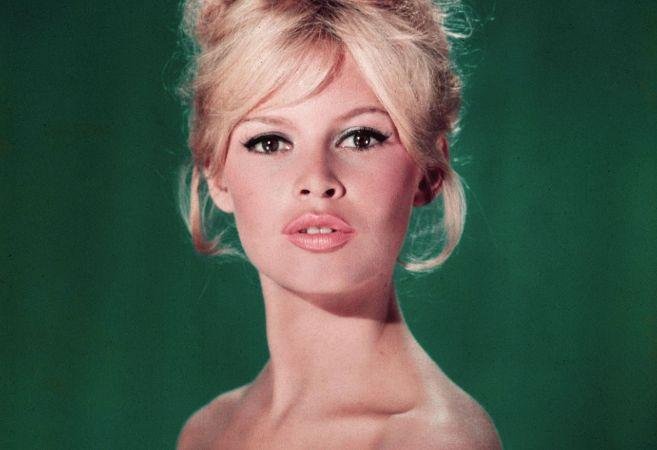 Un susto para la Bardot: atendida de urgencia por el calor