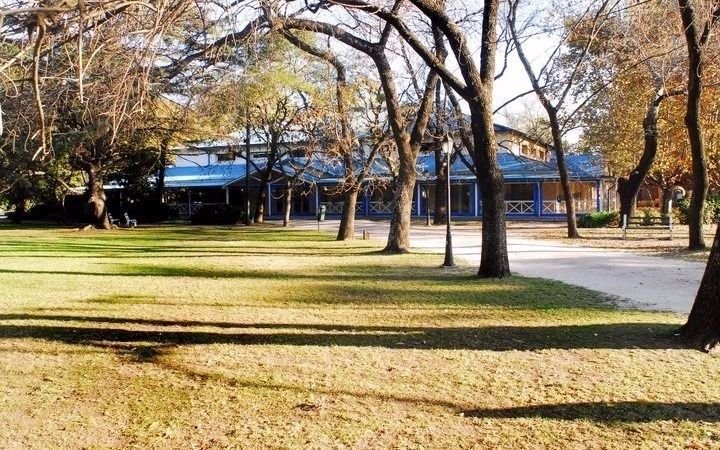 Quilmes: un adelanto de primavera en pleno invierno 
