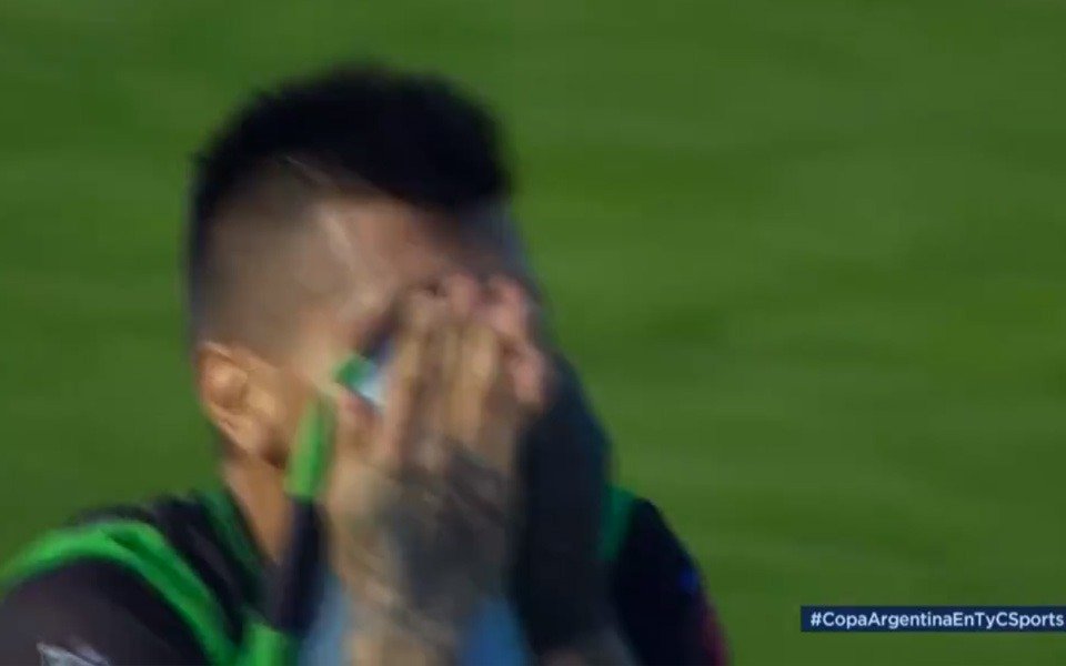 VIDEO. El insólito gol "viral" en contra de Pelaitay ante Vélez por Copa Argentina