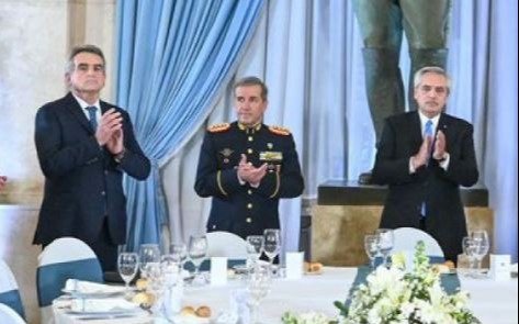 La oposición rechaza una reforma militar K y habla de "ideologización" de las Fuerzas Armadas
