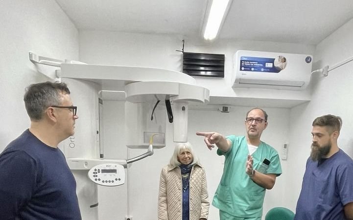 La Facultad de Odontología de la UNLP suma nuevo equipo para radiografías panorámicas