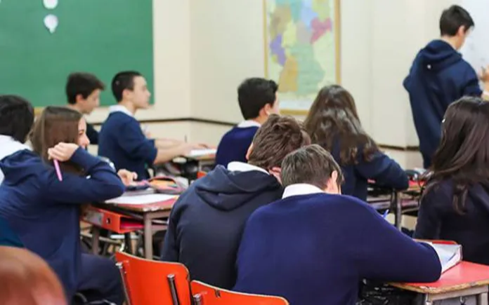 Colegios privados aumentan en agosto y septiembre: así quedarán las cuotas