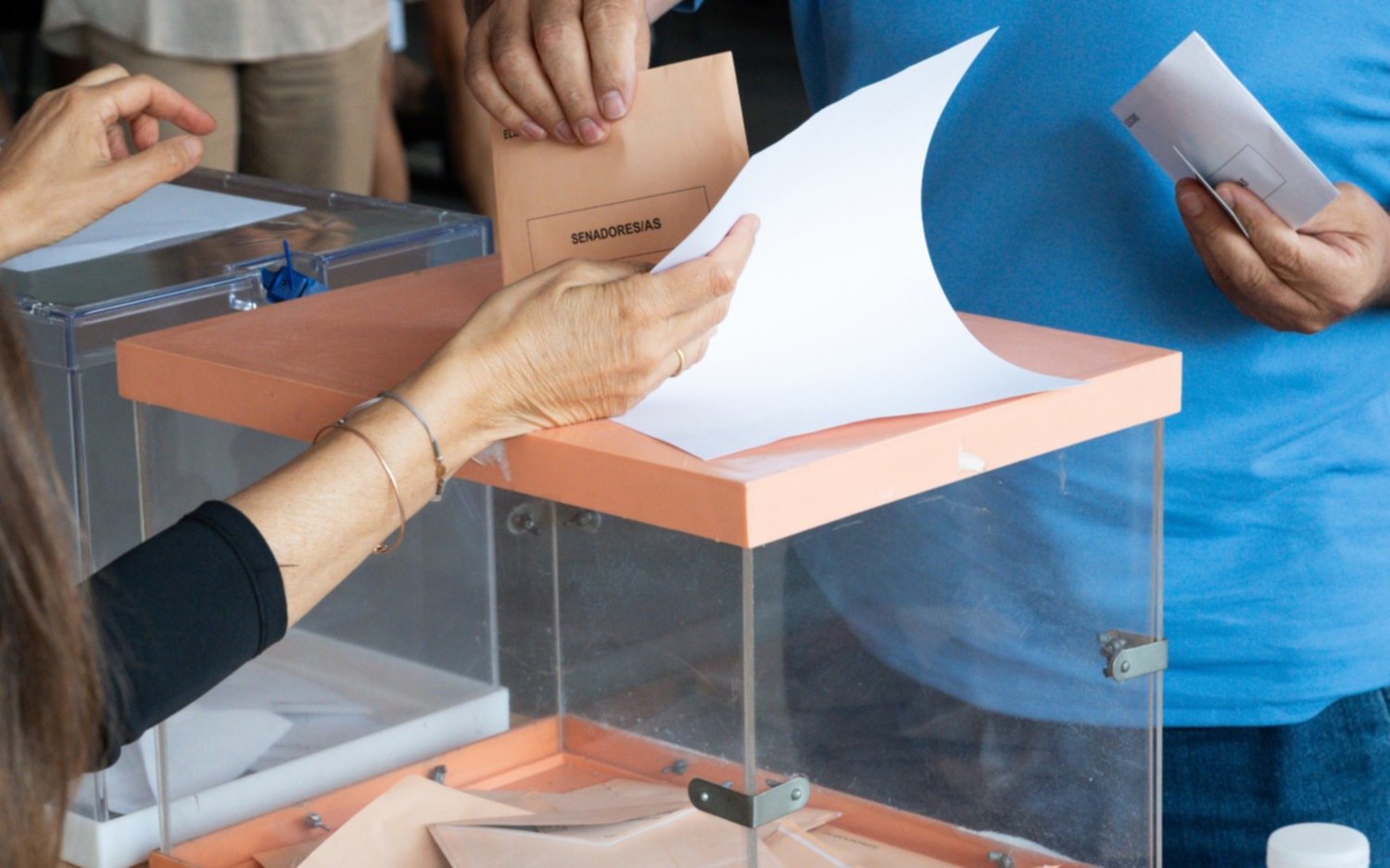 Elecciones en España: el Partido Popular se impuso pero no podrá gobernar con mayoría absoluta