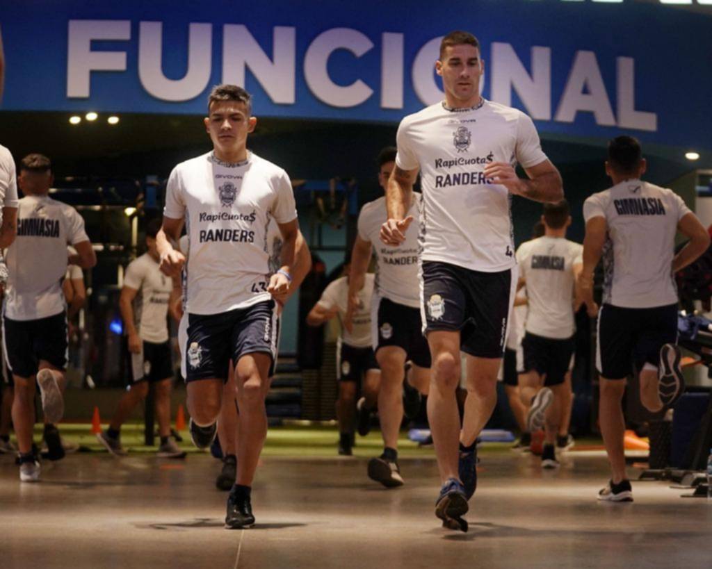 El plantel llegó ayer y por la tarde realizó una activación en el gimnasio