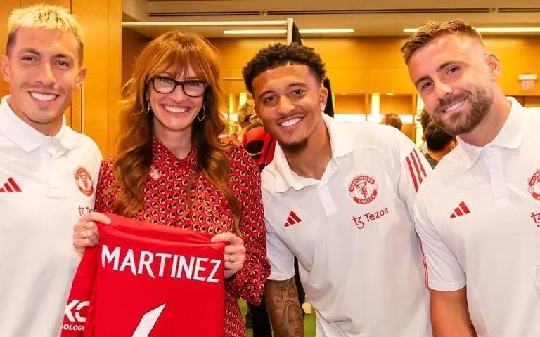Lisandro Martínez tras encontrarse a Julia Roberts: "Que delicia conocerte"