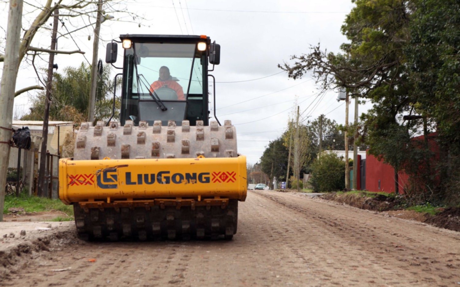 Con nuevas obras de asfalto, la Comuna sigue conectando a City Bell