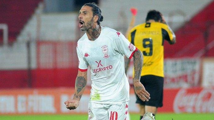 Si se desliga de Huracán, el Pata Castro será el segundo refuerzo
