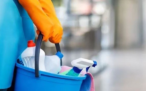Comienzan a tratar el salario mínimo del trabajo en casas particulares