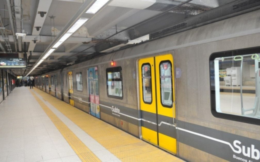 Paro total de subtes para este miércoles: a qué hora empieza