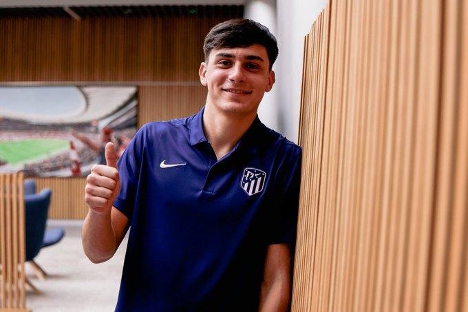 Gerónimo Spina fue presentado oficialmente en el Atlético Madrid