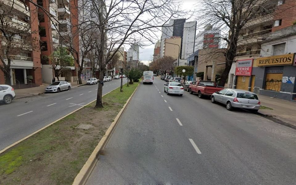 Trágica escena en un edificio de 44, 16 y 17
