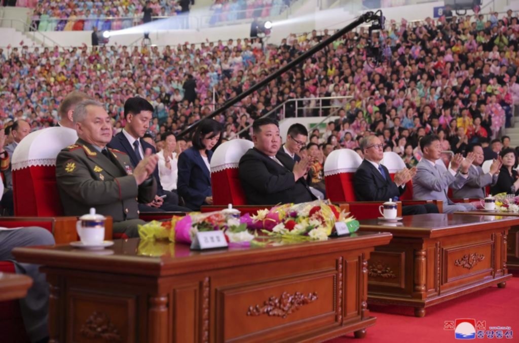 Con matices, las Corea recordaron el fin de la guerra