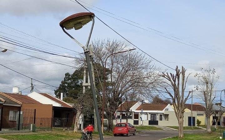 Piden todo tipo de arreglos para la plaza de Barrio Jardín