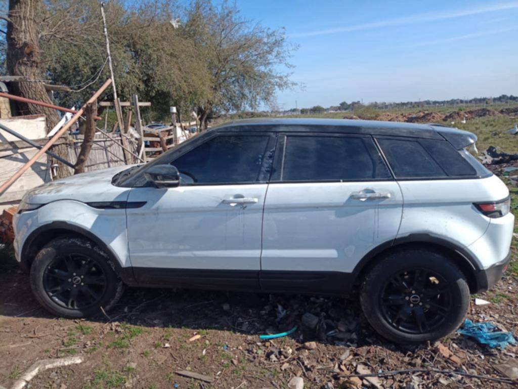 La trama detrás del auto, el celular y el perrito del hombre descuartizado