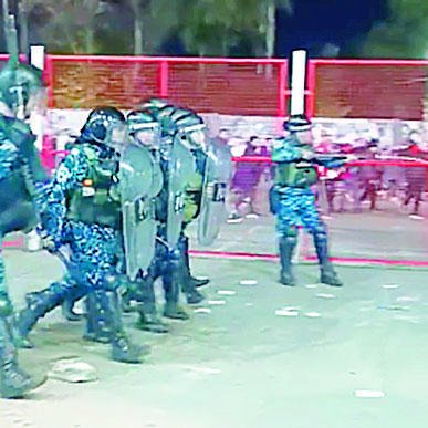 Disculpas por “injustificada represión policial”