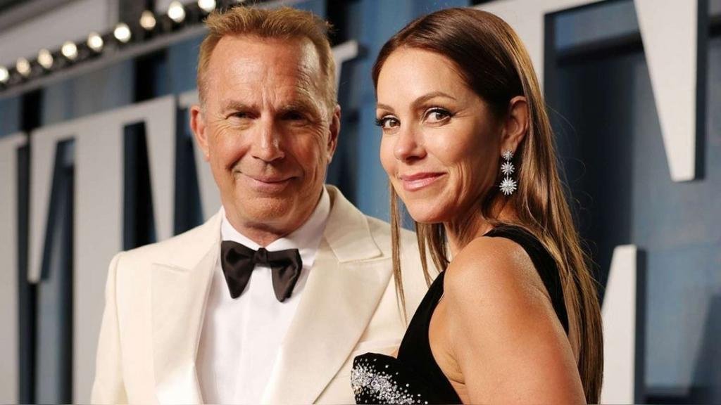 Sigue el escandalete de Kevin Costner y su ex: el actor se quedó con la casa