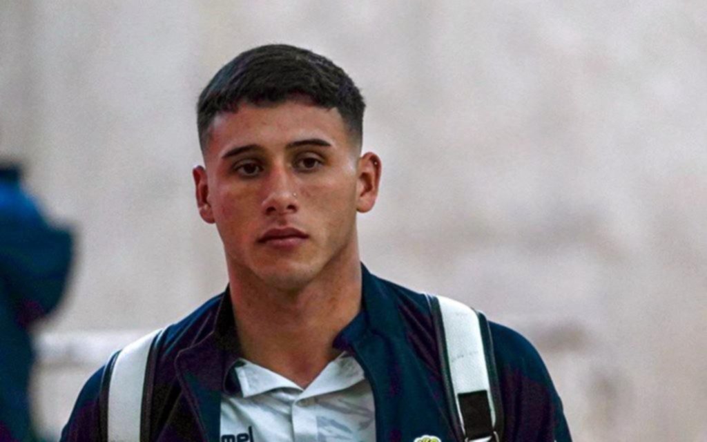 Tomás Muro donó dinero de su pase para el nuevo gimnasio de los juveniles