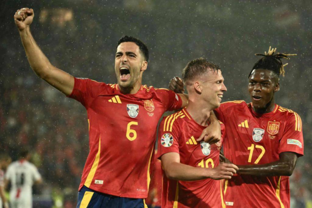 España apabulló e Inglaterra sufrió y clasificó en el alargue