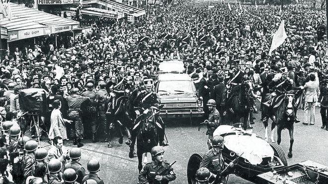 A 50 años de la muerte de Perón: volvió para pacificar pero las fuerzas que el mismo creó, lo impidieron