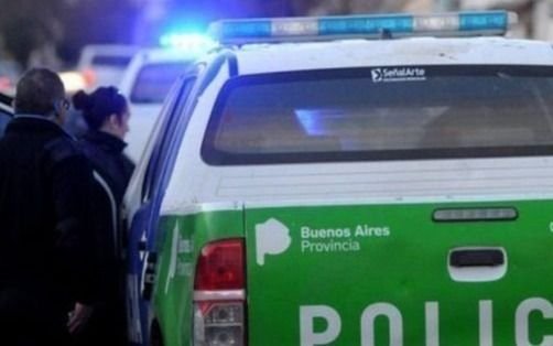 Policías de civil matan a un hombre en La Plata acusado de intentar robarles en la parada del micro