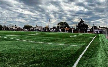 "Todos me pegaron a mi": la versión del cantante de La Plata acusado de golpear a un chico en un partido de la Liga Amateur