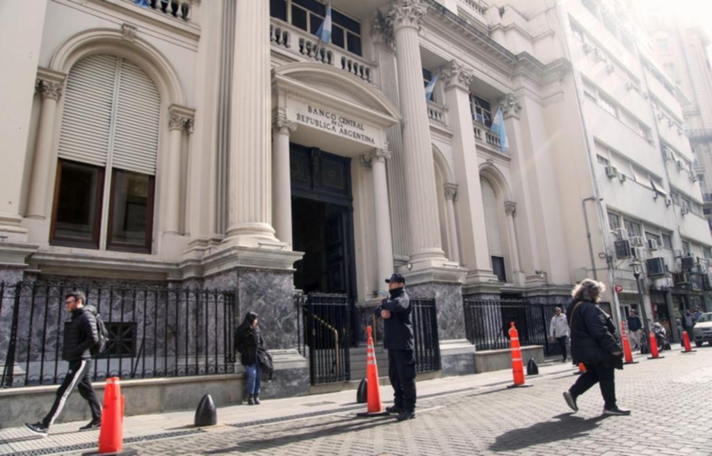 El dólar barato no convence al mercado