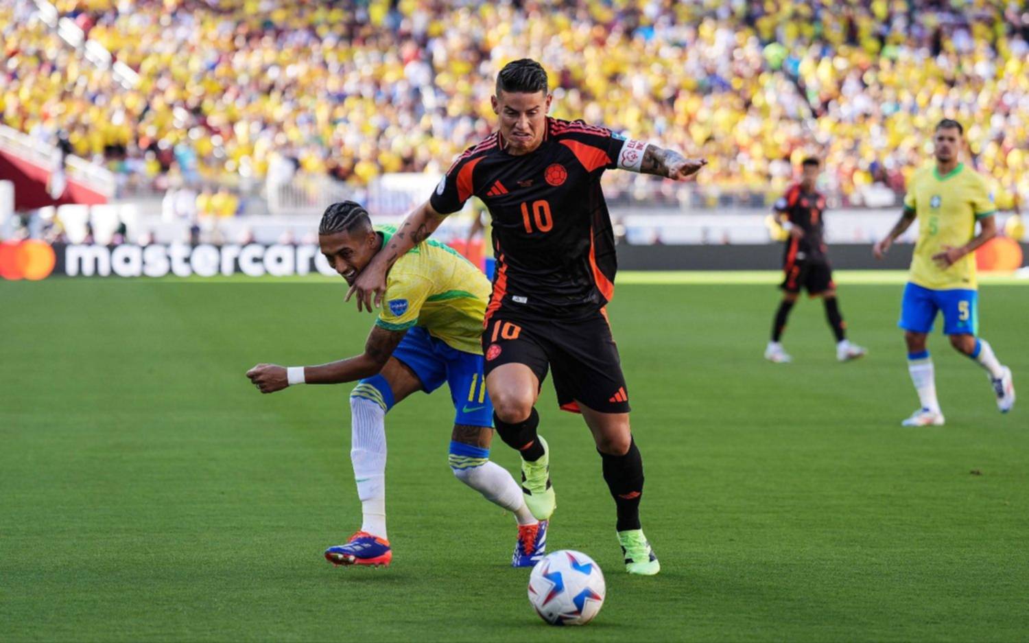 Partidazo empatado entre Brasil y Colombia: se definieron los cuartos de la Copa América