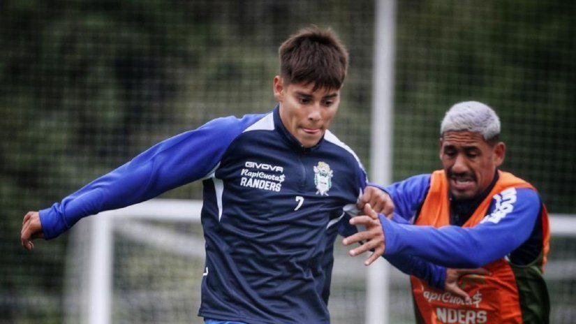 El Lobo entrenó con Rodríguez y con Sánchez, que espera detalles para viajar a Alemania
